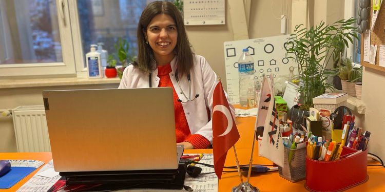 Aile Hekimleri Dernekleri Federasyonu Başkanı Dr. Türkü Yağmur Nehir : Gastroenterit Vakaları Arttı! Yediklerinize dikkat edin!