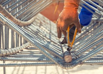 EİB’de 1 sektör 2 milyar doları, 8 sektör 1 milyar doları aştı