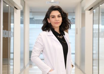 Periodontoloji Uzmanı Dr. Öğr. Üyesi Nihal Bahar : Hamilelikte hormonal değişiklikler ağız sağlığını tehdit ediyor!
