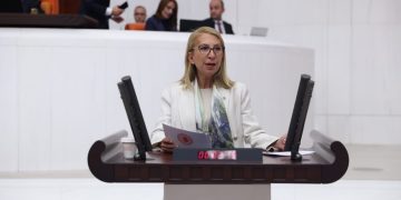 CHP’li Süreyya Öneş Derici’den Kadına yönelik şiddet politikalarına sert eleştiri!