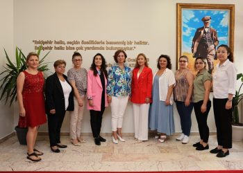 Ayşe Ünlüce : “İktidara giden yolda hep birlikte çalışacağız.”