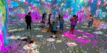 X Media Art Museum’un yeni sergisi  ‘Alice Harikalar Diyarında’