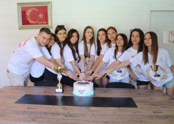 Ege atletik voleybolda İzmir şampiyon