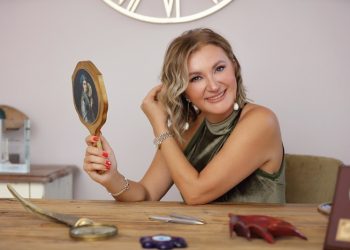 Saçlarınızın yorgun ve yıpranmış görünmesine izin vermeyin!