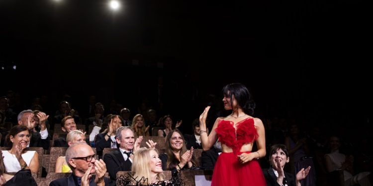 Beterböcek Beterböcek’in oyuncuları   Venedik Film Festivali prömiyerinde ayakta alkışlandı!