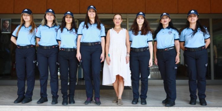 Efes Selçuk’ta Kadın zabıta destek birimi görev başında