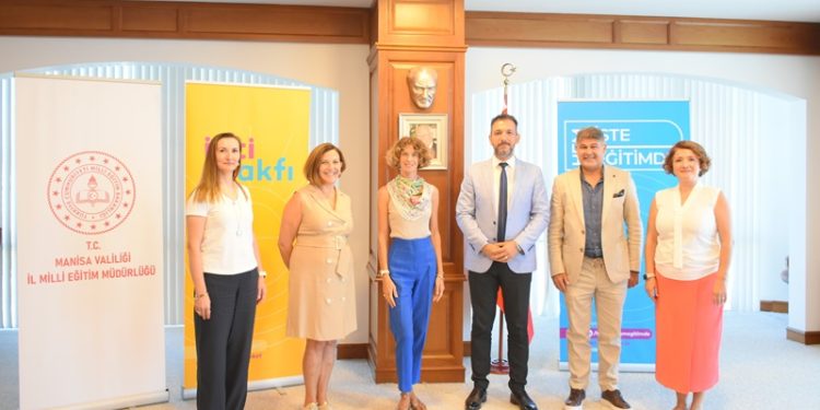 Cevdet İnci Eğitim Vakfı, Manisa İl Milli Eğitim Müdürlüğü ile iş birliği protokolü imzaladı