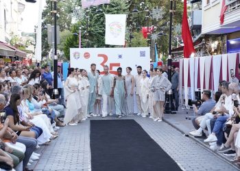 Şile bezi nakış nakış işlendi, sanata dönüştü