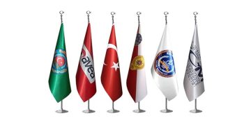 Masa Bayrakları ile Kurumsal Kimliğinizi Ön Plana Çıkarın