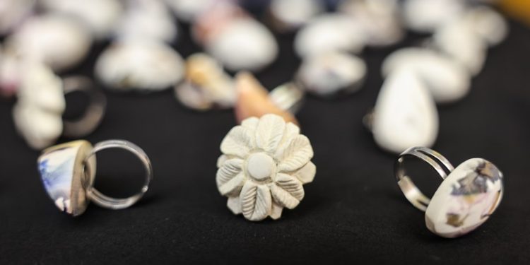 Lületaşı işleme eğitici eğitimi dönem sonu sergisi