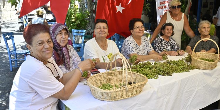 İzmir’in Benzersiz Lezzeti: Coğrafi İşaretli Bademli Koruk Şerbeti
