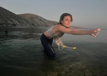 Kommagene Bienali’nin ilk Sualtı Heykeli: Lotus 9