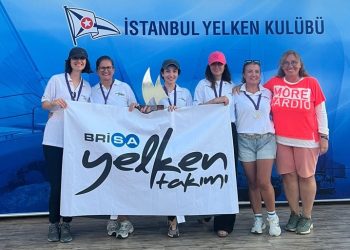 Brisa kadın yelken takımından birincilik
