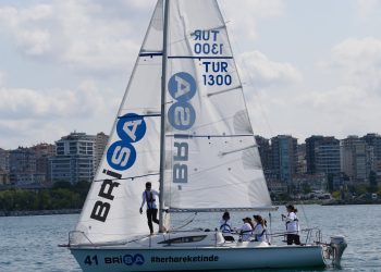 Brisa, tamamı kadınlardan oluşan yelken takımını destekliyor, harekete yelken açıyor!