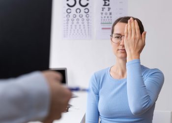 Görmenin sessiz düşmanı glokom ve körlük tehlikesi