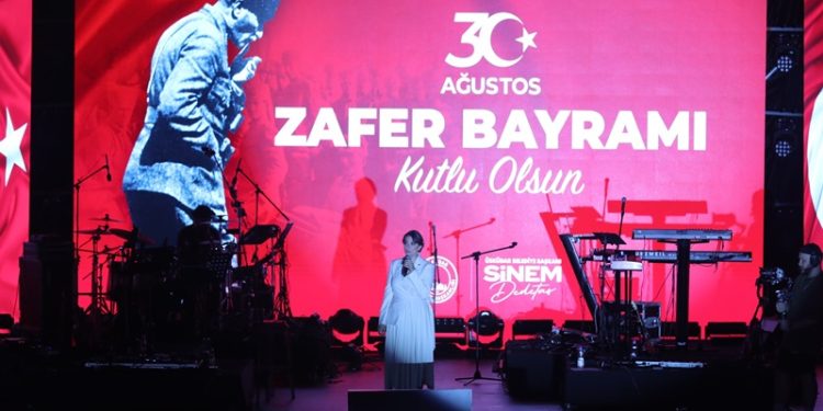 Üsküdar Belediye Başkanı Sinem Dedetaş: “Üsküdar’ımız için durmadan dinlenmeden, birlikte çok güzel işlere imza atacağız. Üsküdar halkı ve İstanbul için tüm imkan ve gücümüzle çalışmaya devam edeceğiz”