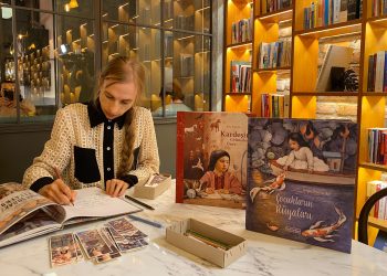 Ödüllü Yazar ve Çizer Sonja Danowski İstanbul’da