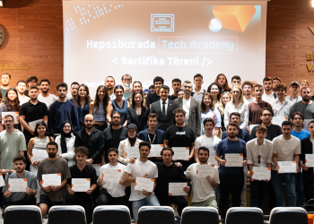 Geleceğin teknoloji liderleri sertifikalarını aldı