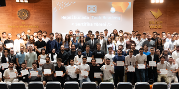 Geleceğin teknoloji liderleri sertifikalarını aldı