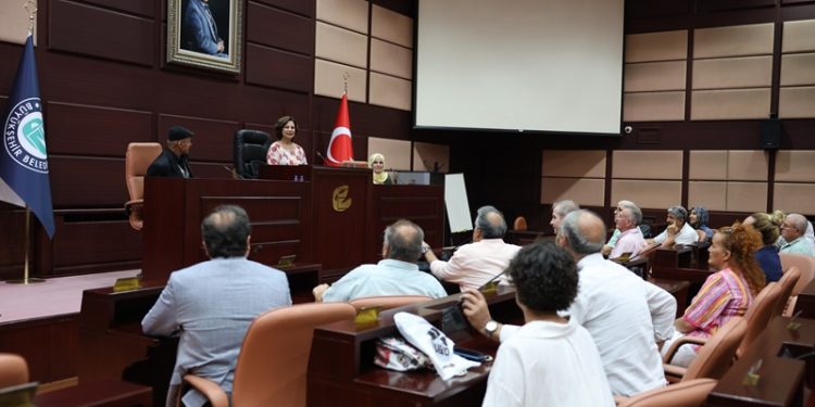 Başkan Ayşe Ünlüce : “Bereketli topraklarımızı koruyacağız”