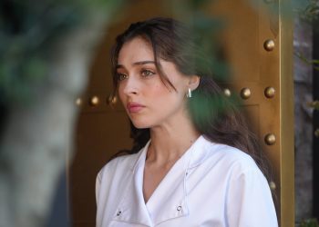 Oyuncu Cemre Baysel oynamak istediği güçlü kadın karekteri Leyla’da buldu