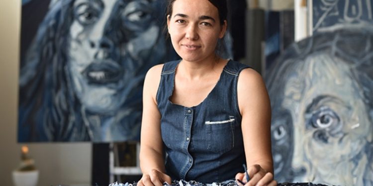 Sanat dünyasında bir ilk: Geri dönüşen uçurtmalar ile sanat eseri