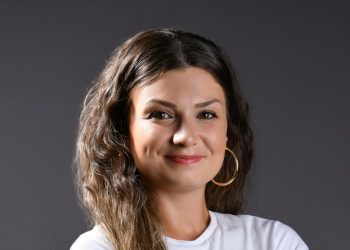 Çocuklar nesil farkını kavrayamıyor : Ebeveynler tehlikenin farkında mı?