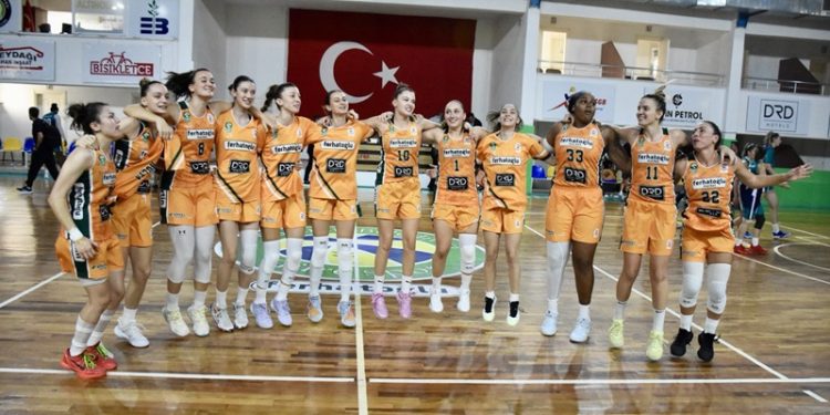 Gürespor fırtına gibi esiyor!