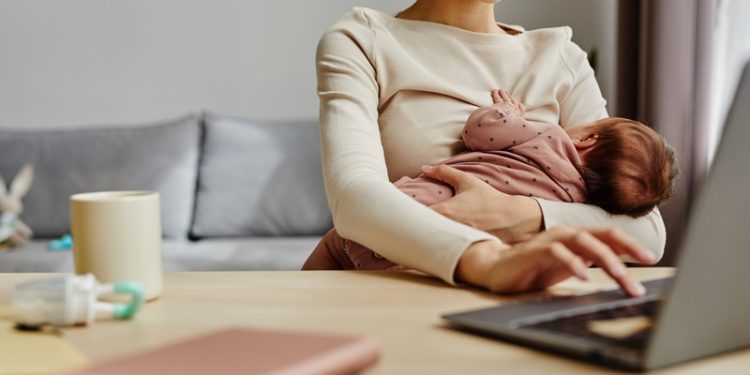 Anne sütüyle beslenmenin okul öncesi çocukluk döneminde astım gelişme riskini azalttığı gösterildi