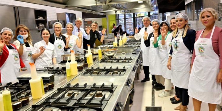 Bayat ekmekler eşsiz lezzetlere dönüştürüldü