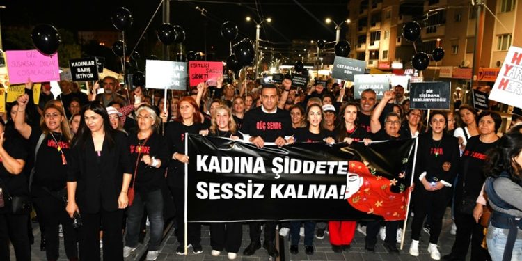 “Kırık Saçlar” Çiğli’den ses yükseltti