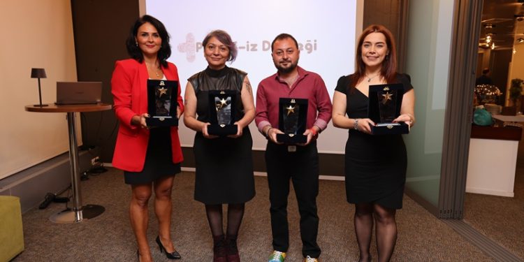 “Ben ve Sağlık Çalışanım” Kampanyasıyla damgalama ile mücadele eden sağlık çalışanları ödüllendirildi