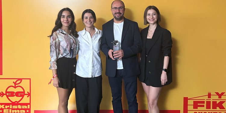 AgeSA’nın Sıra Dışı Kampanyasına Kristal Elma’dan üç ödül