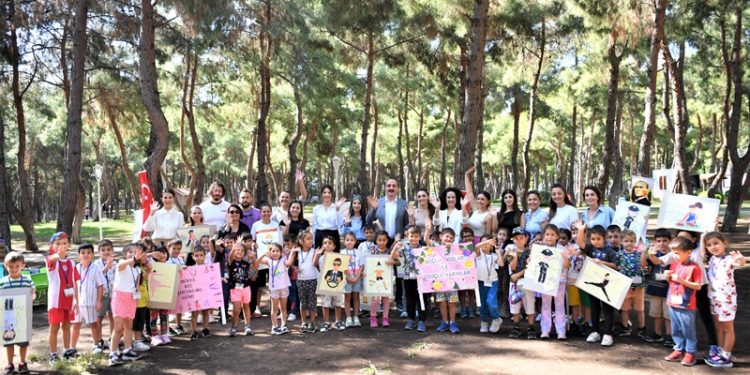 “Kız çocuklarımız da oğlan çocuklarımızda mutlu ve eşit bir ülkede büyüsün”