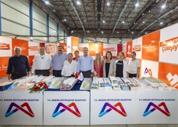 9. Mersin CNR Kitap Fuarı’nın ve ‘Uluslararası Yenişehir Kültür Festivali’nin açıldı