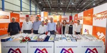 9. Mersin CNR Kitap Fuarı’nın ve ‘Uluslararası Yenişehir Kültür Festivali’nin açıldı