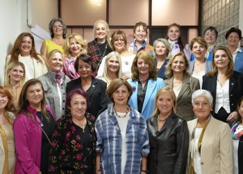 Eskişehir Belediye Başkanı Ayşe Ünlüce : “Çocuklarımıza kol kanat gereceğiz”