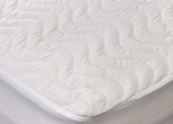 Yatak Koruyucuları: Yastık Kılıfından Alezlere Kadar Hakkında Bilmeniz Gerekenler