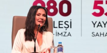 ‘’Bir sayfa kitap okumayan, okumuşlar ülkesiyiz’’