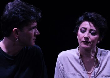 Genç bir oyuncu ve otoriter bir yönetmenin hikâyesi “İkinci Perdenin Başı” Seyirciyle buluşuyor