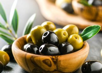 Türkiye, 200 bin ton zeytinyağı, 100 bin ton sofralık zeytin ihracat hedefiyle yeni sezona girdi