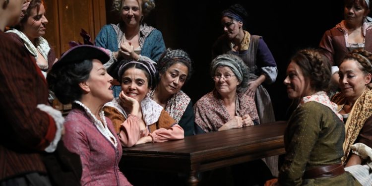 Kadınlar “Kadın”ı Yargılıyor