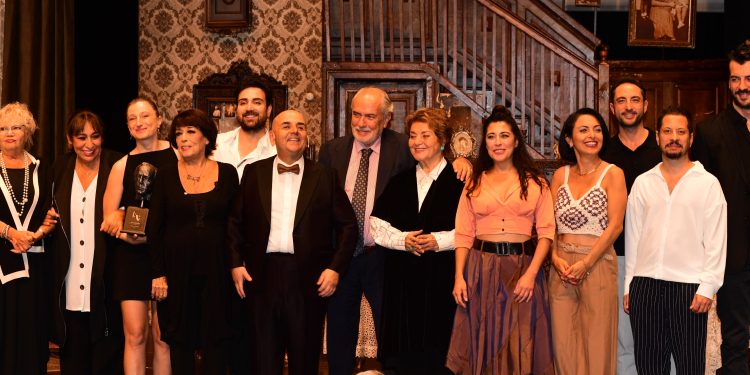 Sahnede geçen 60 yıl