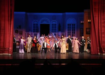 Lüküs Hayat müzikali on yıl sonra yeniden sanatseverlerle buluştu