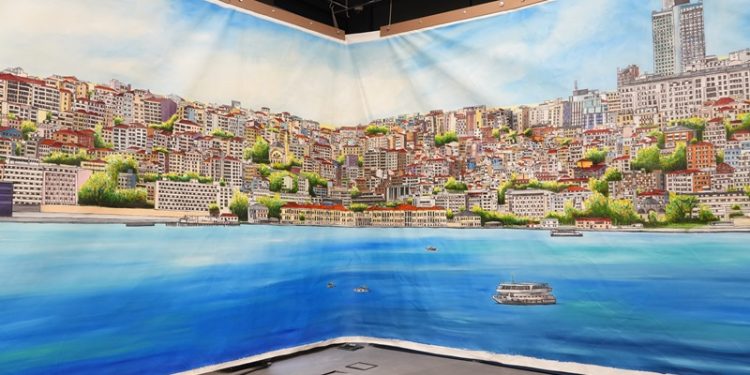 Dünyanın en büyük yağlı boya eseri alan Kadıköy’de