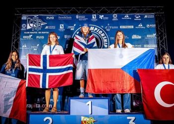 Ayvalıklı gençler Avrupa’da gurur yaşattı…