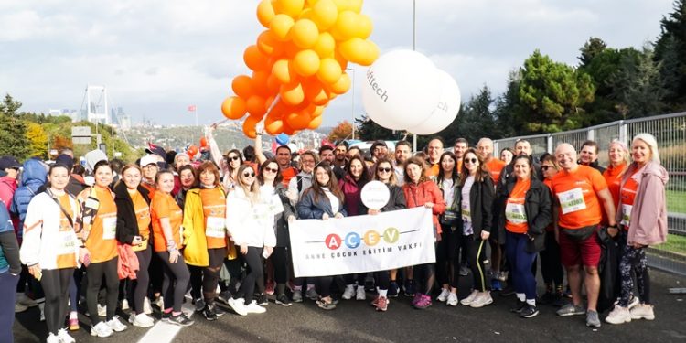 AÇEV, 46. İstanbul Maratonu’nda çocukları oyunlarla buluşturmak için kıtaları aştı