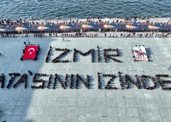 İzmir Ata’sının İzinde