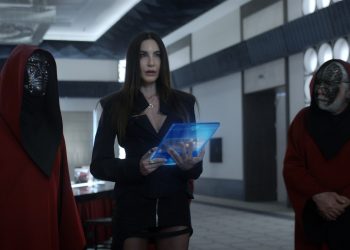 Engin Altan Düzyatan’ın başrolünde olduğu Dünya Varmış filmi, 22 Kasım’da vizyonda!