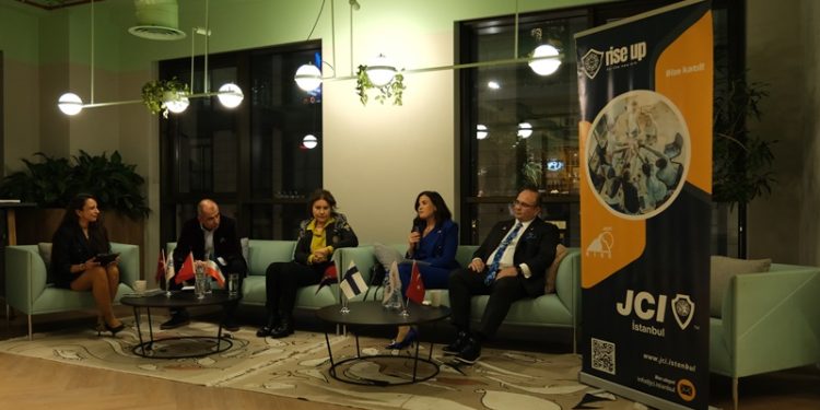 Genç Liderlerden yurt dışı iş ve yatırım paneli